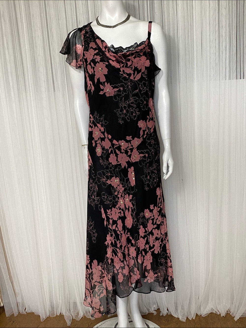 Vtg 90’s 100% Silk Ice Beads/Sequins Black Dress with Dusty Rose Floral Sz 8